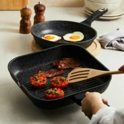 Baccarat Granite Grill Twin Pack 26cm & 28cm -Gourmet Sales Shop 1023147 bcgranitetwingrill28 fry26 0421