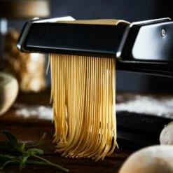 Baccarat Gourmet 150mm Pasta Machine Black 13 Baccarat Gourmet 150mm Pasta Machine Black -Gourmet Sales Shop 1028815 bcblkpastamaker 2 1000x1000
