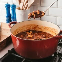 Baccarat Le Connoisseur Round 29cm/6.3L Cast Iron French Oven With Lid Red -Gourmet Sales Shop pcp 1021278 3 1