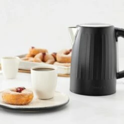Baccarat The Boiling Point Kettle Black -Gourmet Sales Shop pcp 1039348 4