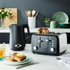 Baccarat The Toasty Slice 4 Slice Toaster Black -Gourmet Sales Shop pcp 1040722 7